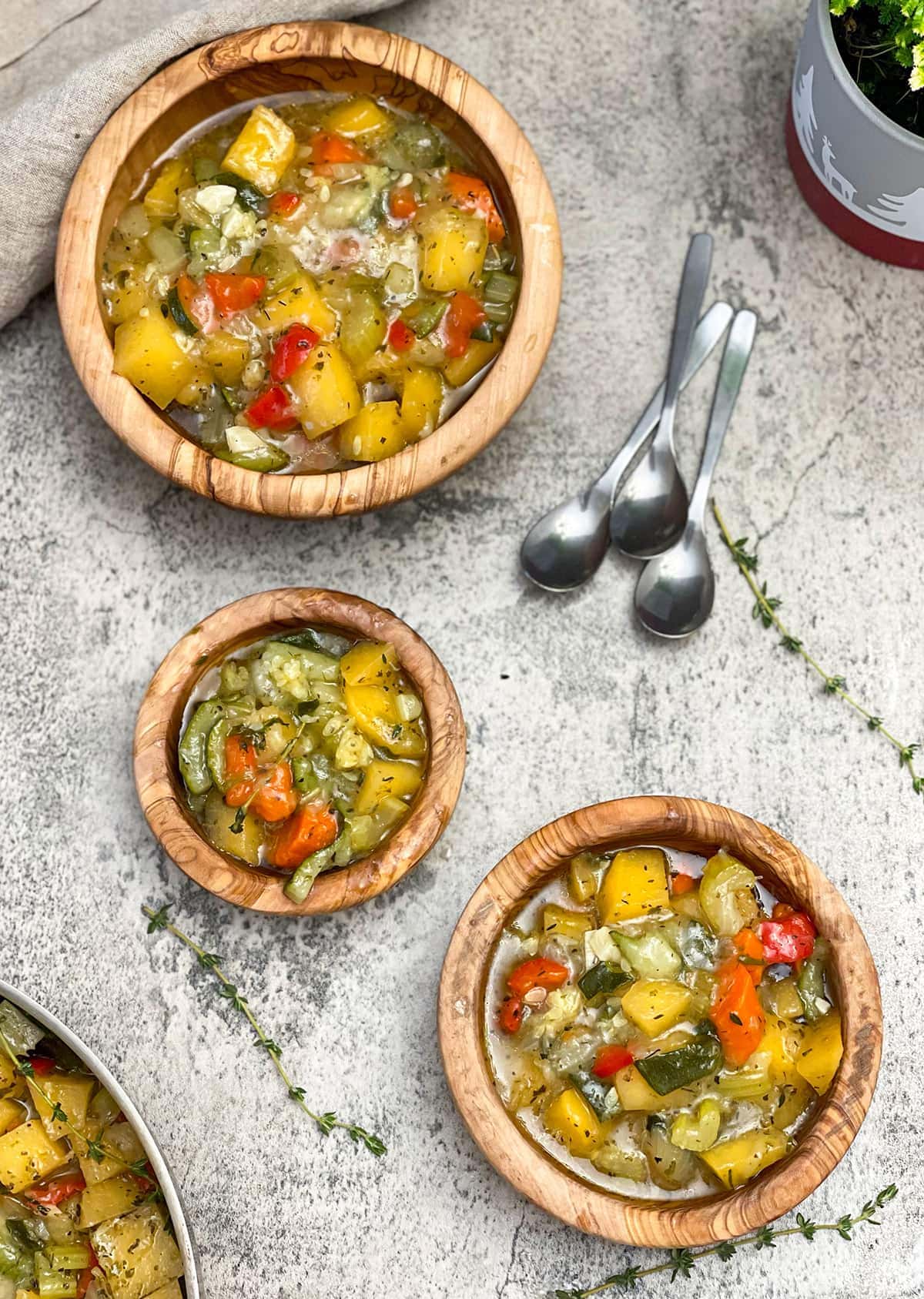 Kohlrabi Stew on a wooden bowl