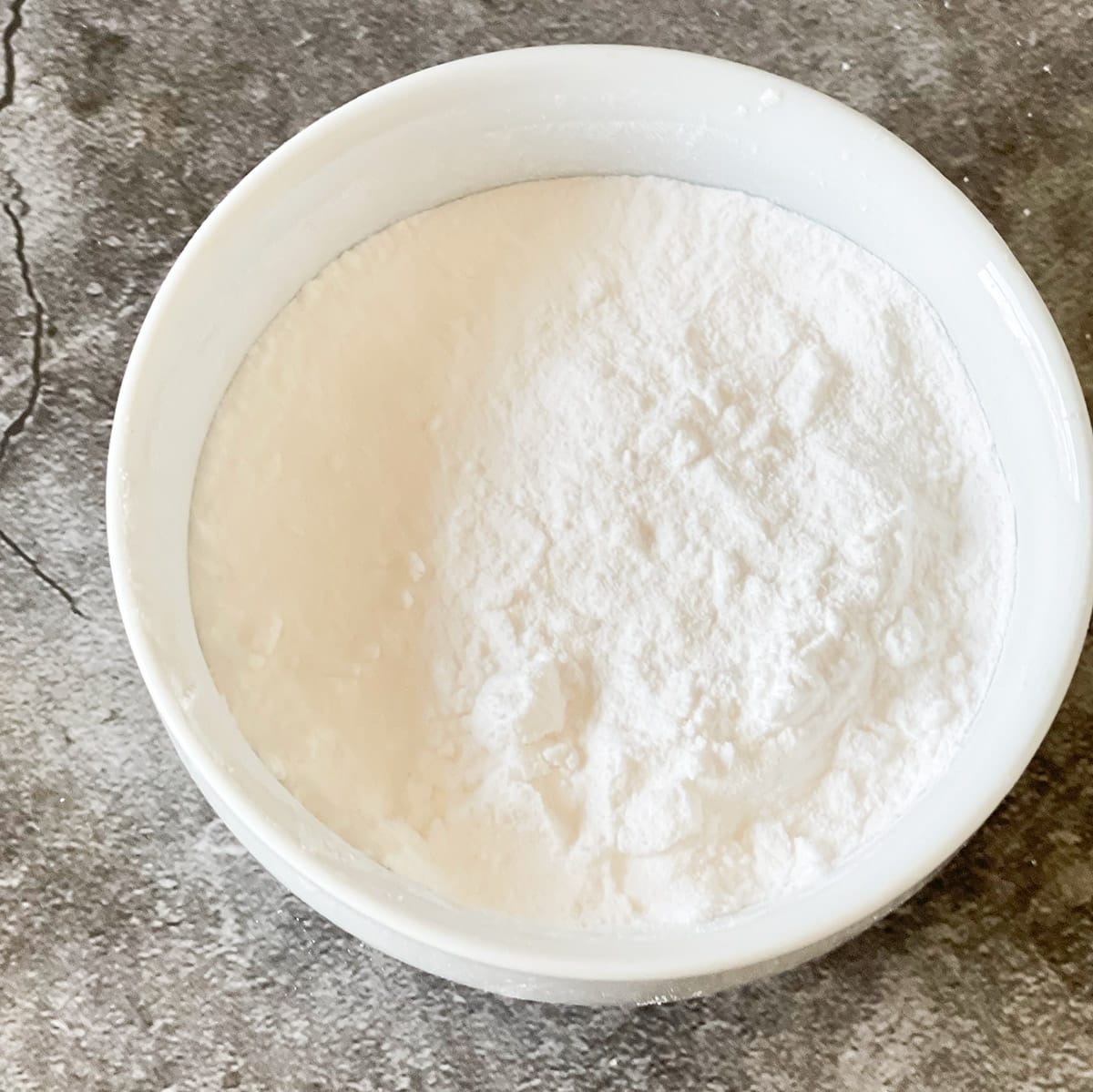 tapioca starch alternative to xanthan gum in a white bowl