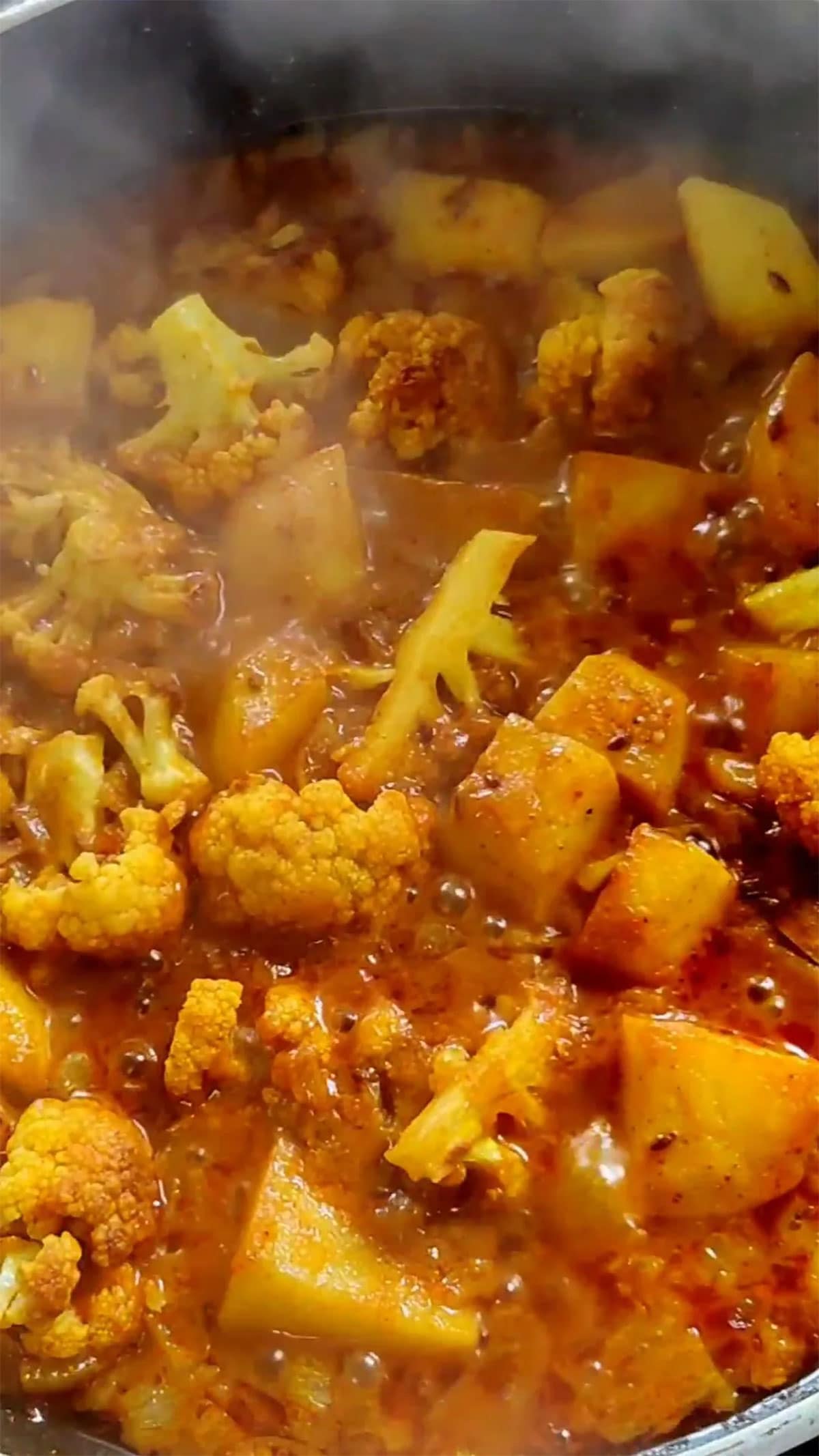 Aloo Gobi Masala (Potato Cauliflower Curry) - Healthier Steps